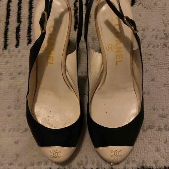 Chanel Cap Toe Heels Size 38 - Picture 7 of 7